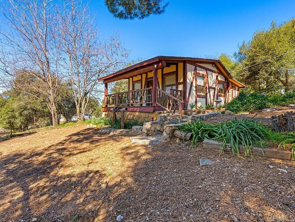 25176 Oak Ln